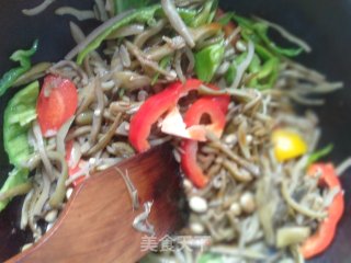 素炒毛抓豆的做法步骤：6