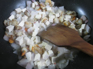 洋葱扇贝肉炒老豆腐的做法步骤：6