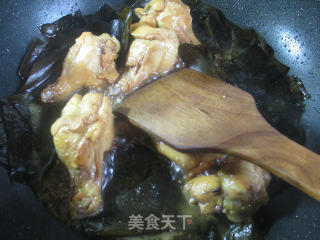 海带烧鸡翅根的做法步骤：10