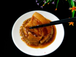 酸菜扣肉的做法步骤：1
