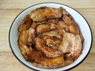 酸菜扣肉的做法步骤：11