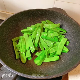 五花肉烧四季豆（东北口味）的做法步骤：7