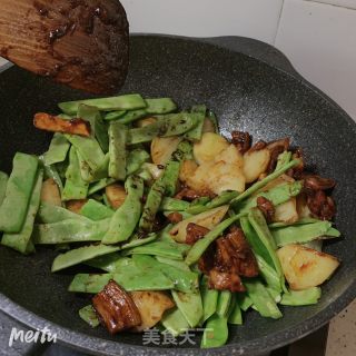 五花肉烧四季豆（东北口味）的做法步骤：14