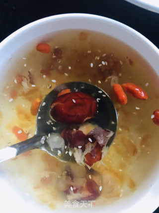 牛奶雪燕桃胶羹的做法步骤：2