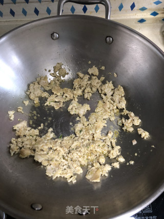 青豆肉丁的做法步骤：2