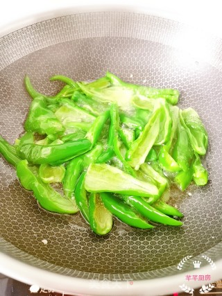 油焖青椒的做法步骤：6