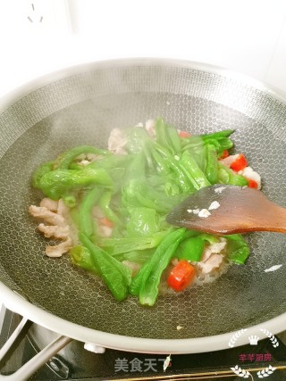 油焖青椒的做法步骤：10