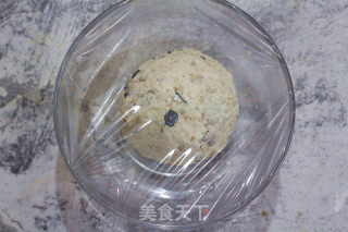 五仁月饼的做法步骤：2