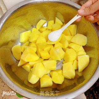 烤土豆的做法步骤：2