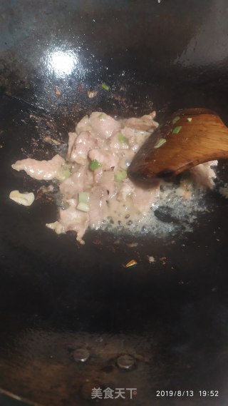 瘦肉炒玉米粒的做法步骤：6
