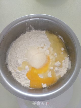 手撕香葱肉松面包的做法步骤：3