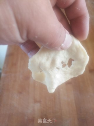 手撕香葱肉松面包的做法步骤：8