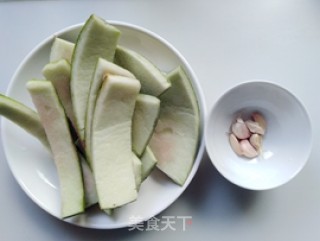糖醋西瓜皮的做法步骤：1