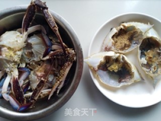梭子蟹烧毛豆的做法步骤：2