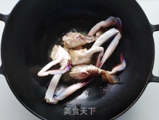 梭子蟹烧毛豆的做法步骤：5