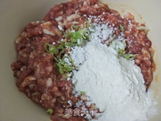 东北肉千子的做法步骤：2