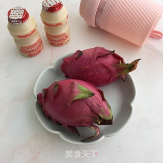 火龙果养乐多的做法步骤：1