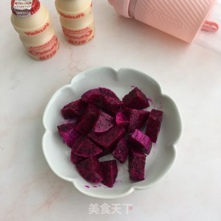火龙果养乐多的做法步骤：2