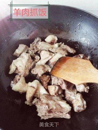家庭版羊肉抓饭的做法步骤：6