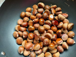 糖炒栗子的做法步骤：6