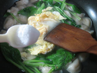 鸭蛋鸡毛菜迷迷饺的做法步骤：7