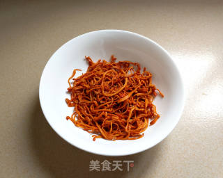 虫草花蒸鸡的做法步骤：1