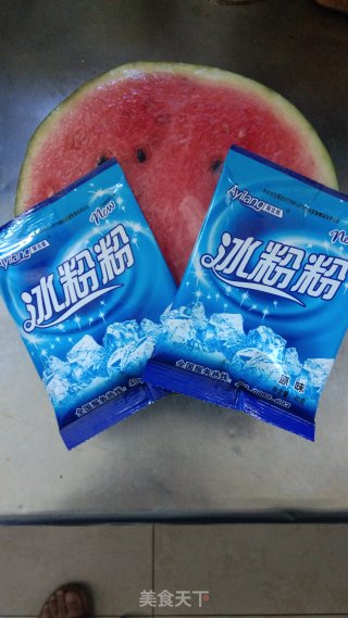 美味的西瓜冻的做法步骤：1