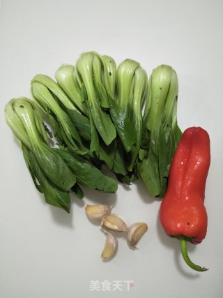 蒜香油菜的做法步骤：1