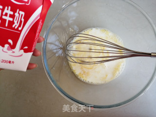 蕾丝鸡蛋饼的做法步骤：2