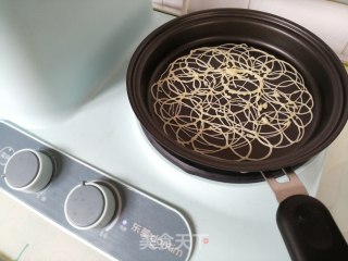 蕾丝鸡蛋饼的做法步骤：6