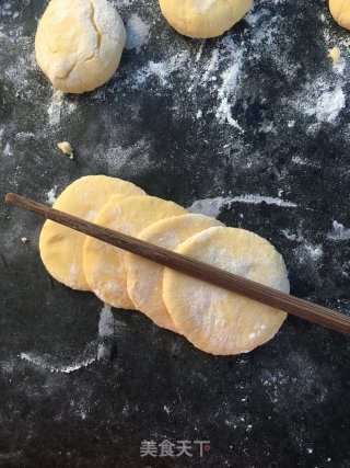 南瓜刀切与南瓜花瓣馒头的做法步骤：6