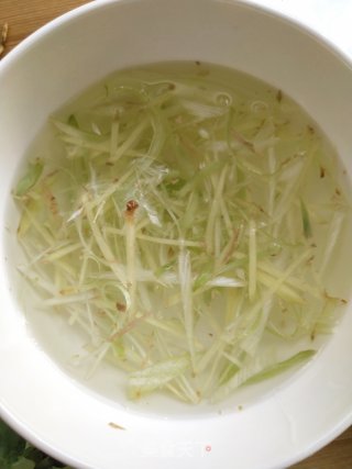 猪肉鲜菇水饺的做法步骤：3