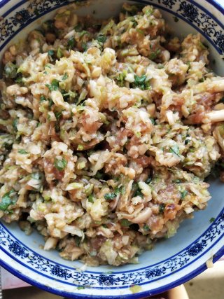 猪肉鲜菇水饺的做法步骤：15