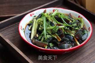 苦菊皮蛋的做法步骤：6