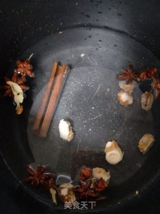 酸萝卜炖鸭汤的做法步骤：2