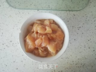 尖椒炒鸡丁的做法步骤：3