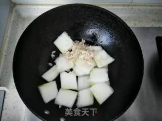 冬瓜炒虾皮的做法步骤：4