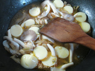 榨菜丝秀珍菇煮樱玉豆腐的做法步骤：7