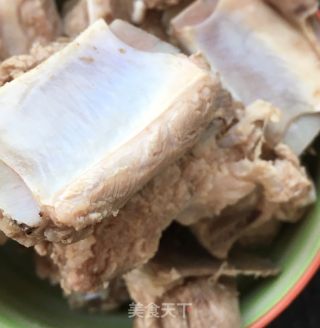 排骨炖酸菜的做法步骤：7