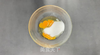 不用烤箱就可以做的月饼，咸蛋黄奶黄冰皮月饼的做法步骤：6