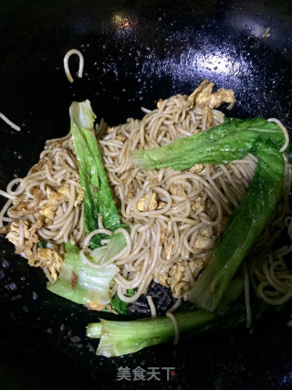 鸡蛋炒粉的做法步骤：5