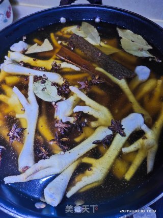 卤凤爪的做法步骤：9