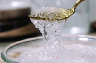枸杞红枣炖雪燕的做法步骤：2