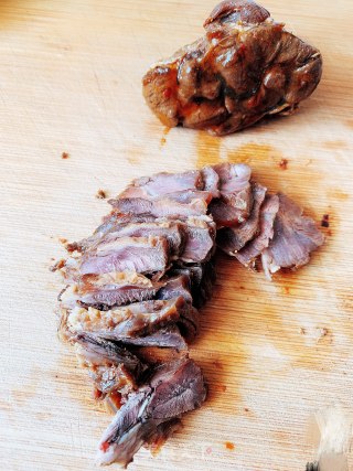 麻辣干切牛肉的做法步骤：7