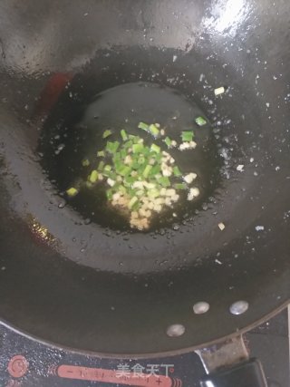 “榨菜”榨菜炒肉丝的做法步骤：7