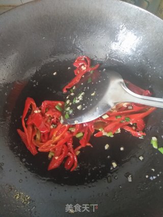 “榨菜”榨菜炒肉丝的做法步骤：8