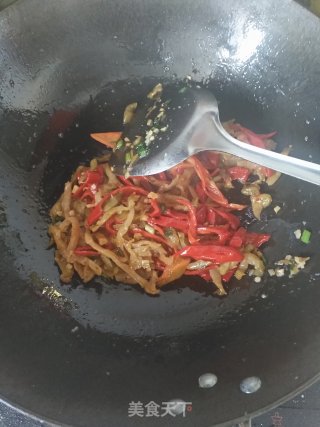 “榨菜”榨菜炒肉丝的做法步骤：9
