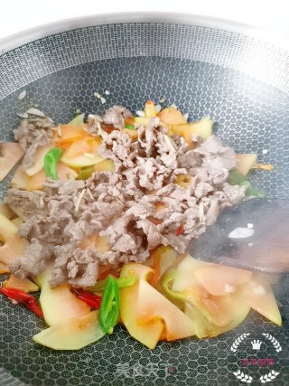 木瓜炒牛肉的做法步骤：13