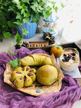 绿茶红豆面包的做法步骤：11