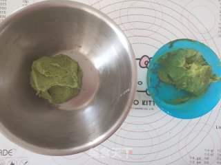 抹茶双色杏仁曲奇的做法步骤：9